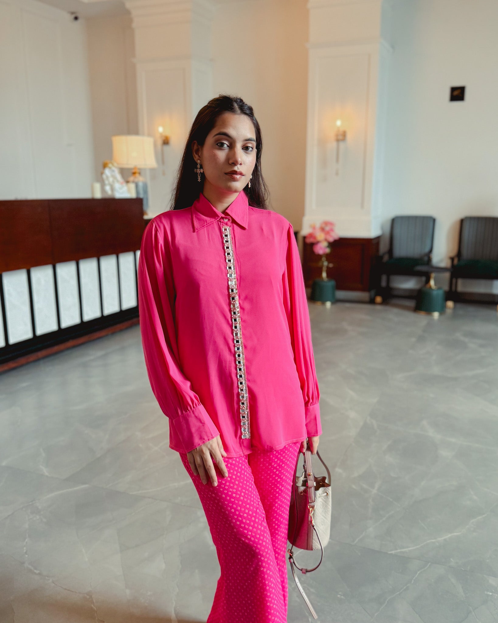 Noor Bandhej Set in Rose