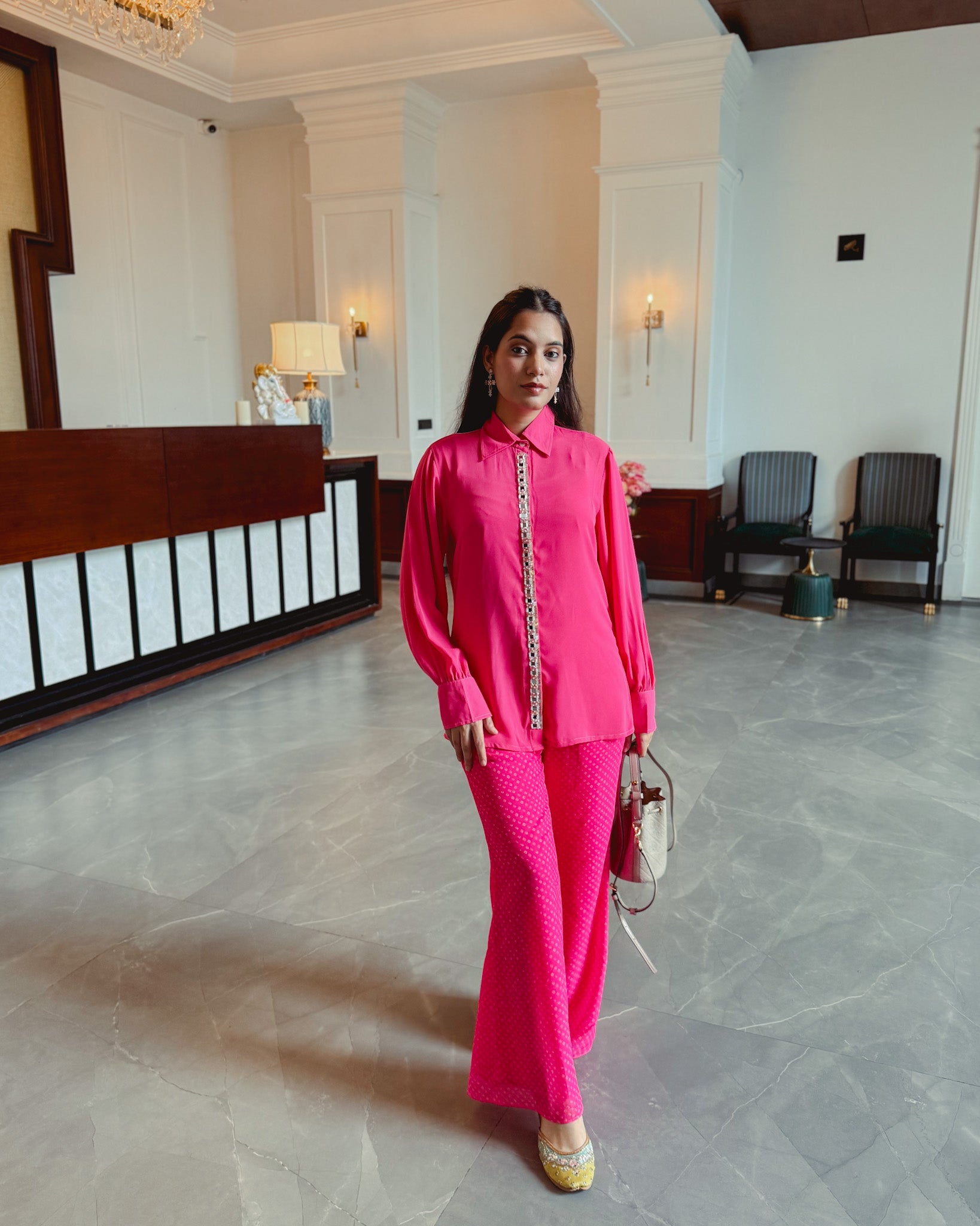 Noor Bandhej Set in Rose